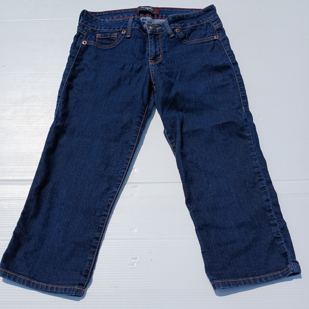 Fragile Blue Jeans Capri Jean Pants womens size 9 denim capris fall clothing